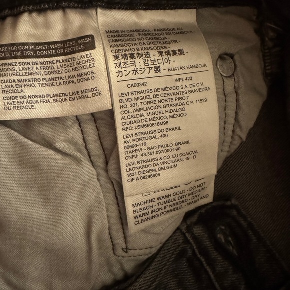 Levi’s 501 S Women’s Jeans W25 L28 Dark Wash Distressed Hem - Picture 9 of 10